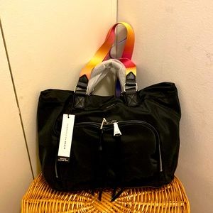 Aimee Kestenberg
New Nylon Tote - Lighten Up
Black w/Ombré